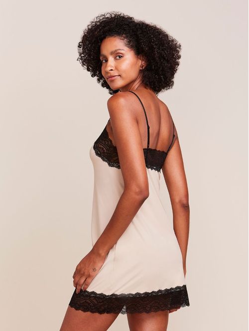 CAMISOLA DE TIRANTES FINOS EN ENCAJE Y MICROFIBRA LOVE STORIES | Color Beige