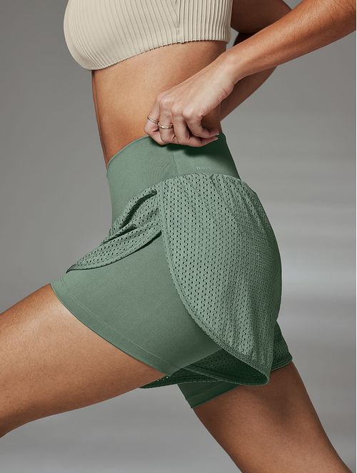 SHORT RUNNER EN MALLA