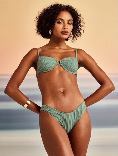CALZÓN BIKINI ESTILO ASA DELTA